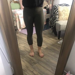 lululemon Run For Days Crop size 6